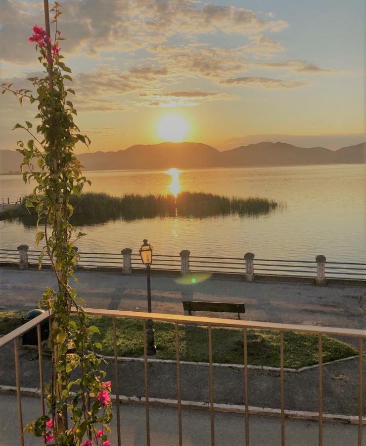 Vista Lago Torre del Lago Puccini Exterior foto